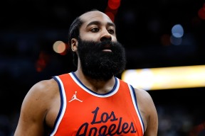 哈登新星关键助攻表现惊艳，快船未来可期！的简单介绍