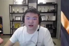 Uzi巅峰对决，库里与60激战德国队分钟，势不可挡胜负难料！的简单介绍