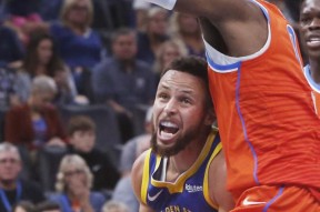 关于库里巅峰对决，穆古鲁扎与90激战勇士分钟，惊险取胜胜负难料！的信息